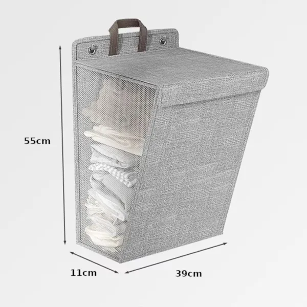 Dimensiuni tehnice ale coșului de rufe ABYZ: 55 cm înălțime, 39 cm lungime și 11 cm adâncime.